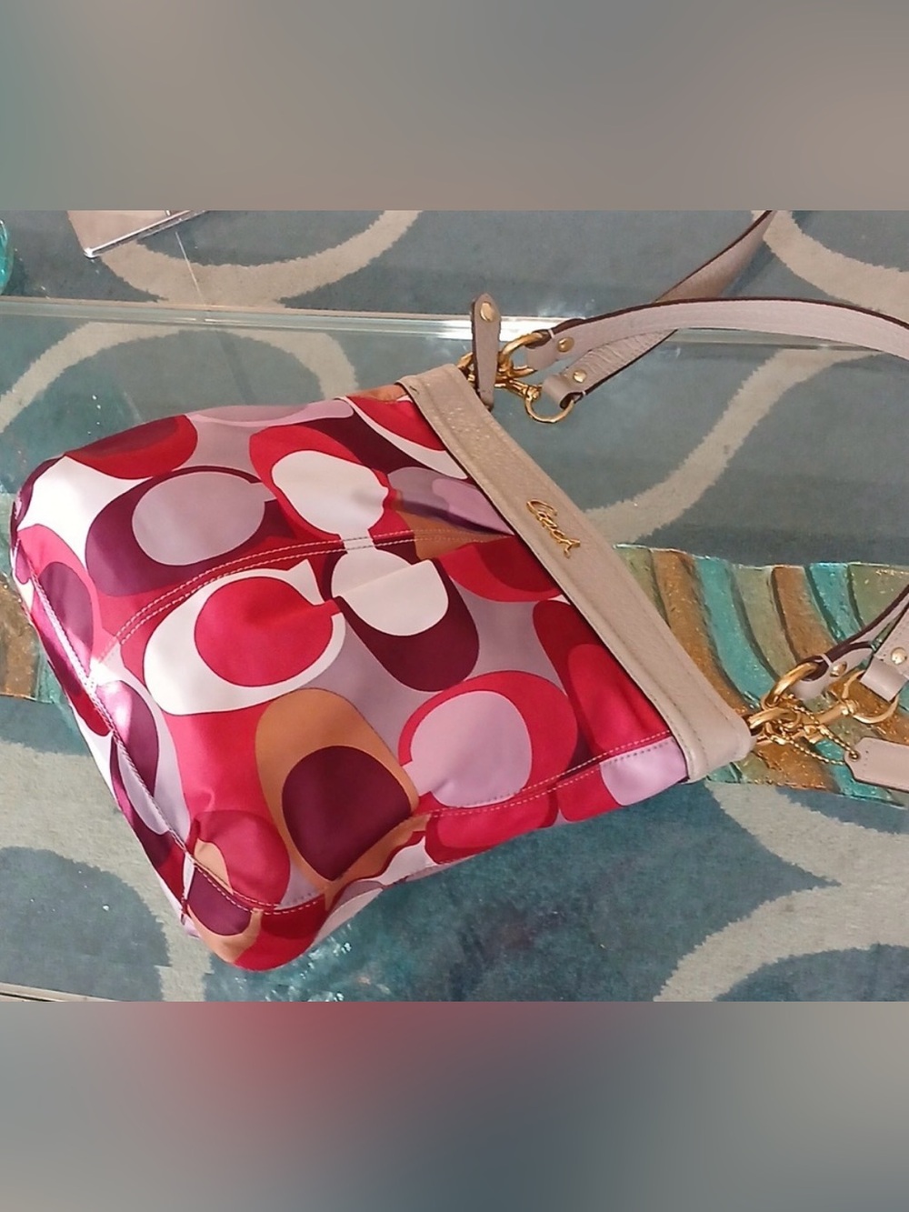 Coach Ashley scarf-print hippie shoulder & crossbody bg in Pink, Purple & White - Picture 4 of 7